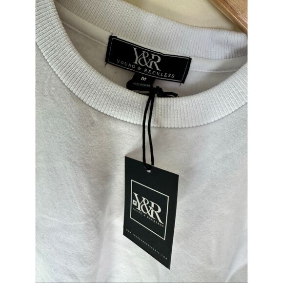 Young & Reckless White Cut Off Cropped Crewneck Sweater Size Medium - Picture 2 of 3